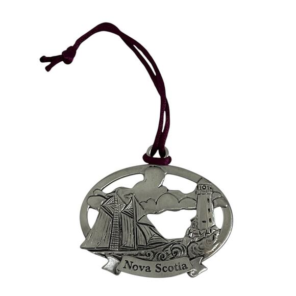Seagull Pewter Christmas Ornament Nova Scotia Lighthouse Ship Oval - Picture 2 of 5